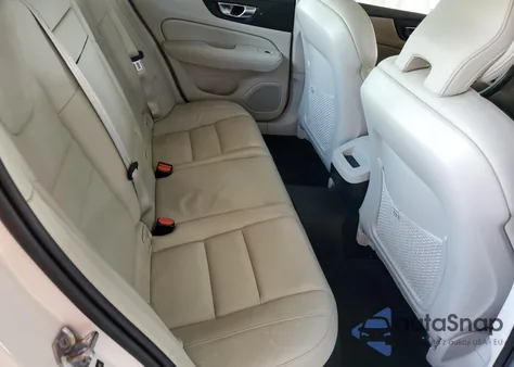 2021 Volvo S60 T5 Momentum из США, поврежденный, VIN 7JR102FK7MG095843